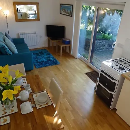 Oakey Orchard - Cosy Apartment In Tamar Valley, Cornwall Saint Dominick Exterior photo